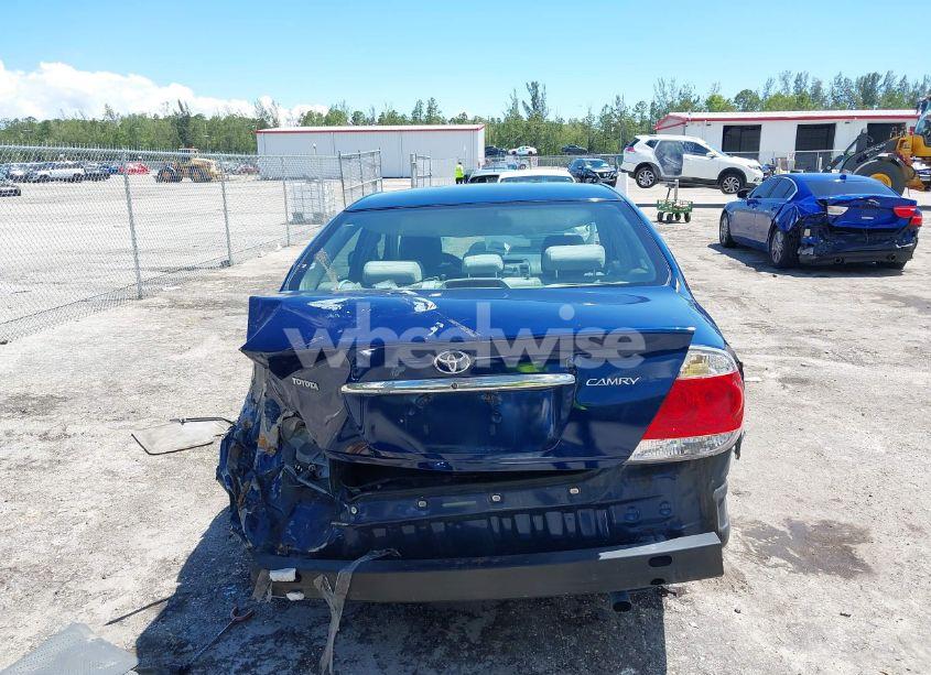 Photo 17 of 2005 Toyota Camry LE (VIN 4T1BE32K75U044924)