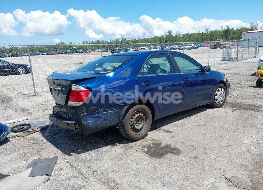 Photo 4 of 2005 Toyota Camry LE (VIN 4T1BE32K75U044924)