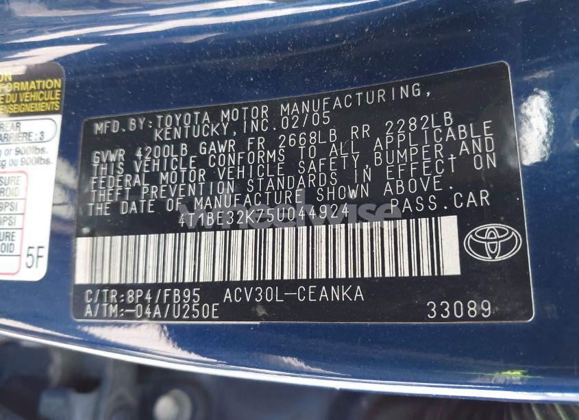 Photo 9 of 2005 Toyota Camry LE (VIN 4T1BE32K75U044924)
