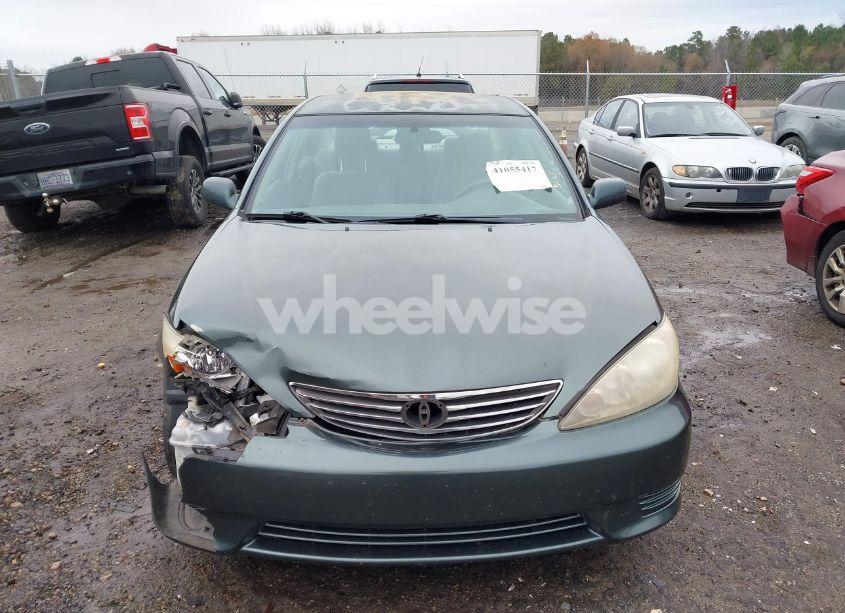 Photo 12 of 2005 Toyota Camry LE (VIN 4T1BE32K75U054143)