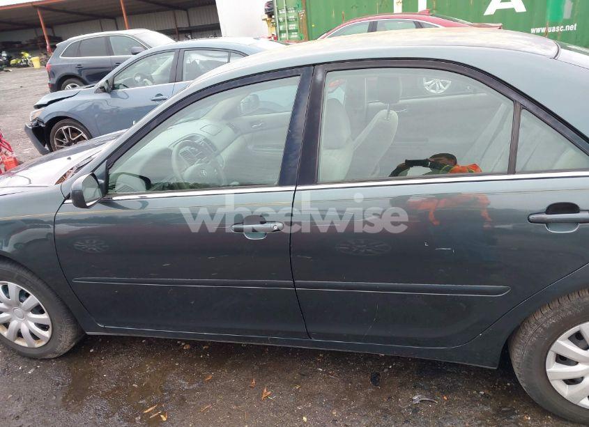 Photo 14 of 2005 Toyota Camry LE (VIN 4T1BE32K75U054143)