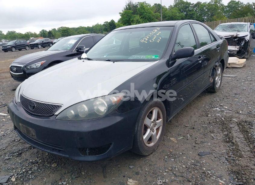 Photo 2 of 2005 Toyota Camry SE (VIN 4T1BE32K75U057530)