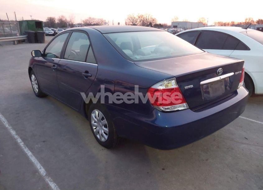 Photo 3 of 2005 Toyota Camry LE (VIN 4T1BE32K75U066552)