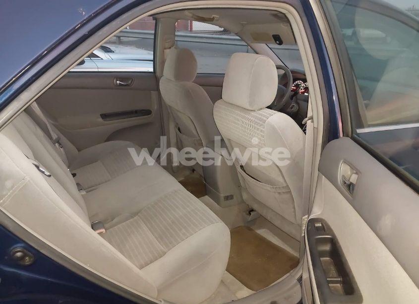 Photo 8 of 2005 Toyota Camry LE (VIN 4T1BE32K75U066552)