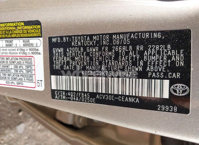 Photo 9 of 2005 Toyota Camry STD (VIN 4T1BE32K75U089975)