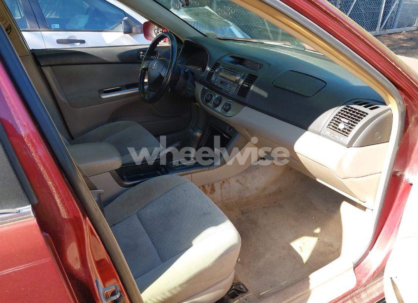 Photo 5 of 2005 Toyota Camry SE (VIN 4T1BE32K75U095467)