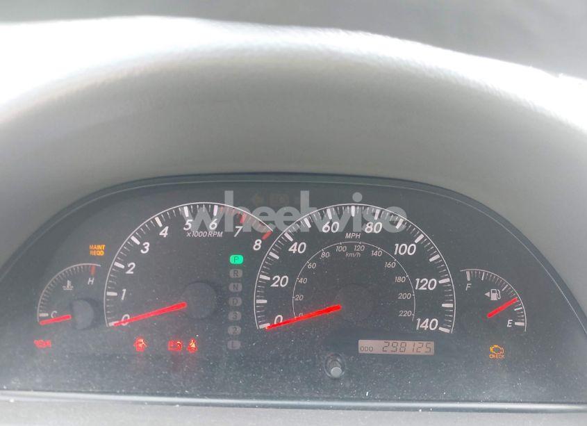 Photo 7 of 2005 Toyota Camry LE (VIN 4T1BE32K75U102935)