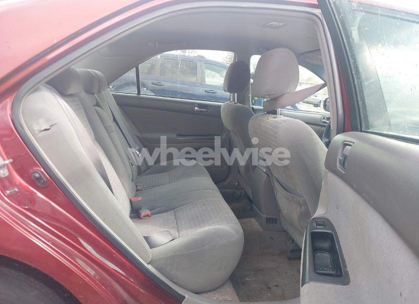 Photo 8 of 2005 Toyota Camry LE (VIN 4T1BE32K75U102935)