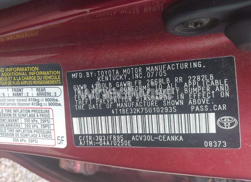 Photo 9 of 2005 Toyota Camry LE (VIN 4T1BE32K75U102935)