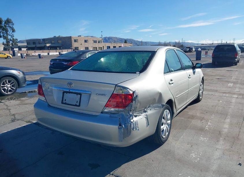 Photo 4 of 2005 Toyota Camry STD (VIN 4T1BE32K75U420120)