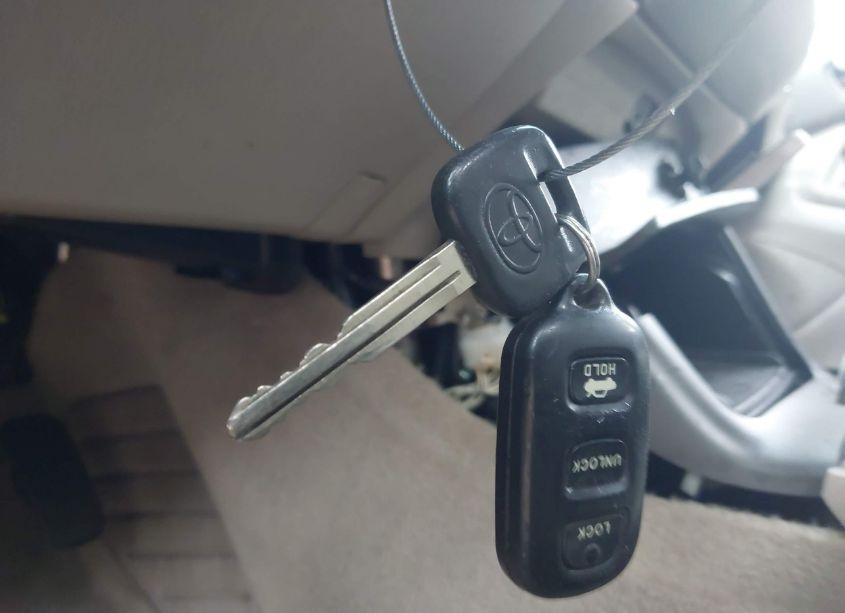 Photo 11 of 2005 Toyota Camry LE (VIN 4T1BE32K75U426192)