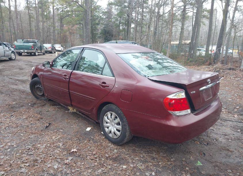 Photo 3 of 2005 Toyota Camry LE (VIN 4T1BE32K75U426192)