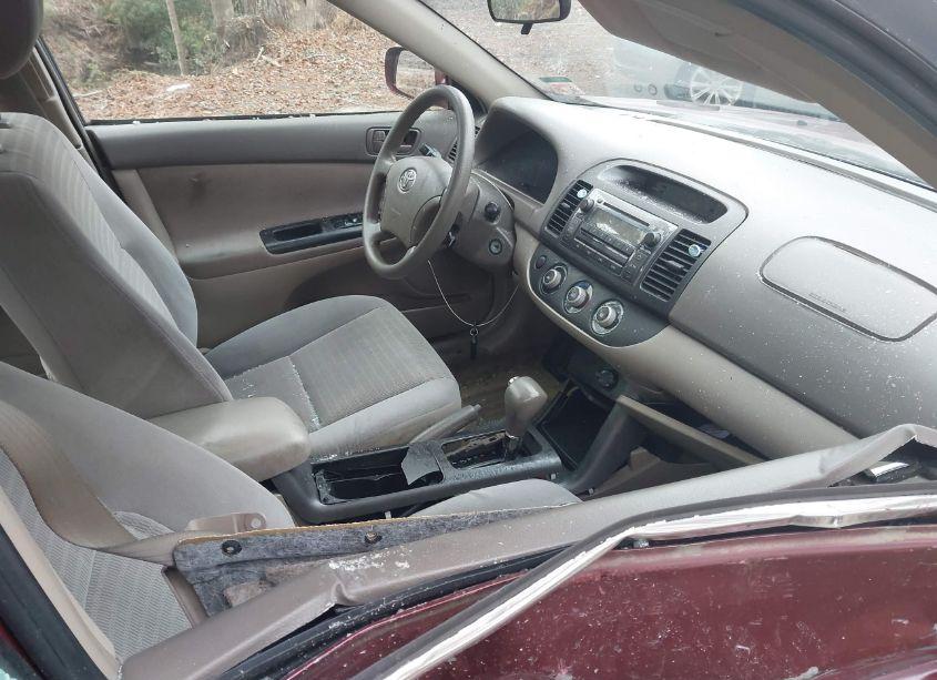 Photo 5 of 2005 Toyota Camry LE (VIN 4T1BE32K75U426192)