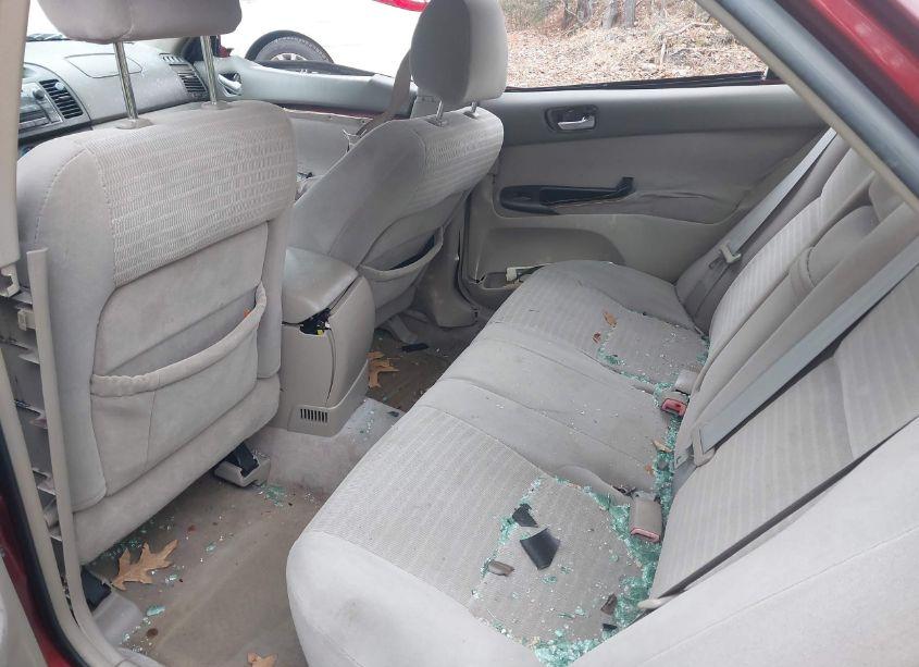 Photo 8 of 2005 Toyota Camry LE (VIN 4T1BE32K75U426192)