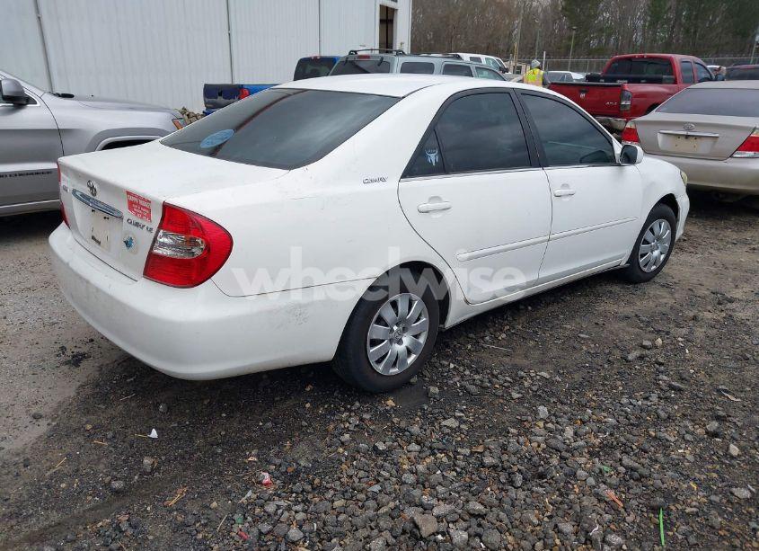 Photo 4 of 2005 Toyota Camry LE (VIN 4T1BE32K75U433174)