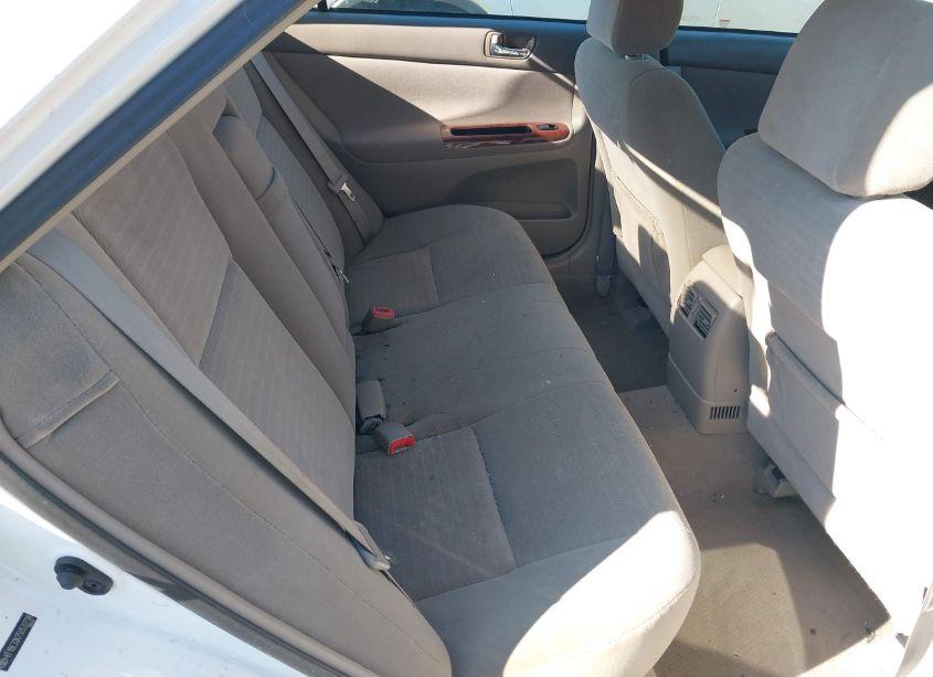 Photo 8 of 2005 Toyota Camry XLE (VIN 4T1BE32K75U532738)