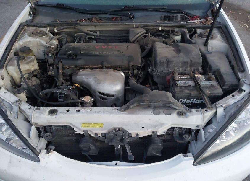 Photo 10 of 2005 Toyota Camry LE (VIN 4T1BE32K75U568834)