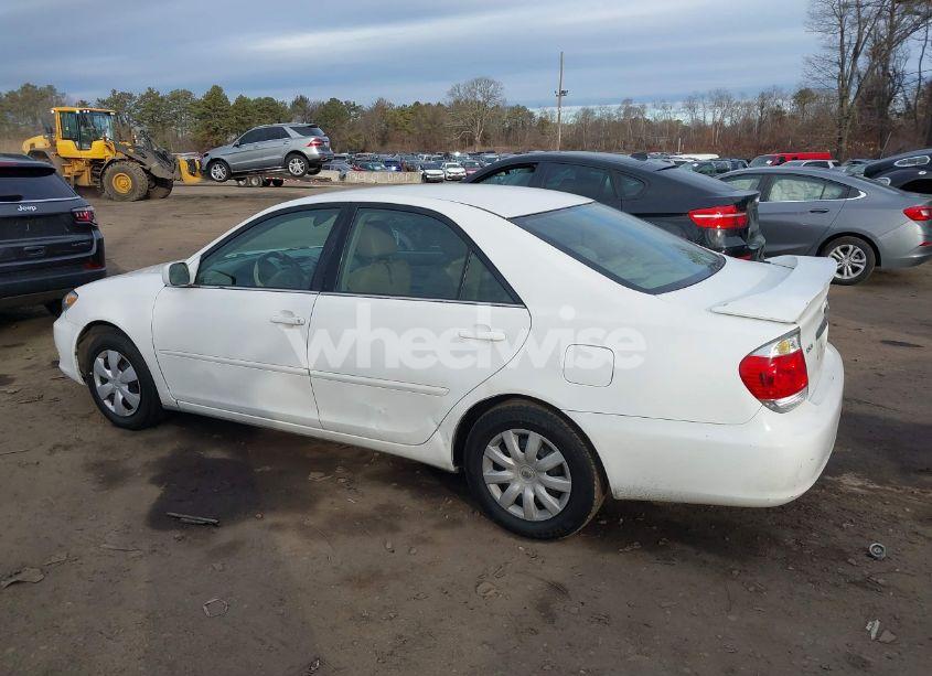 Photo 14 of 2005 Toyota Camry LE/XLE/SE (VIN 4T1BE32K75U610371)