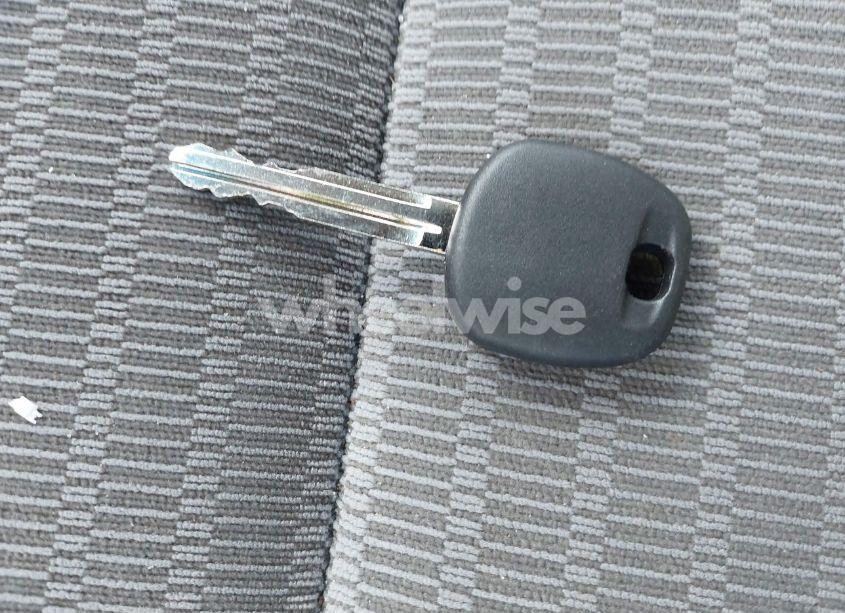 Photo 11 of 2005 Toyota Camry LE (VIN 4T1BE32K75U627087)