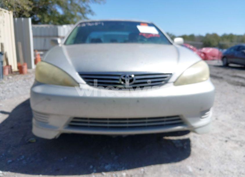 Photo 6 of 2005 Toyota Camry LE (VIN 4T1BE32K75U627087)