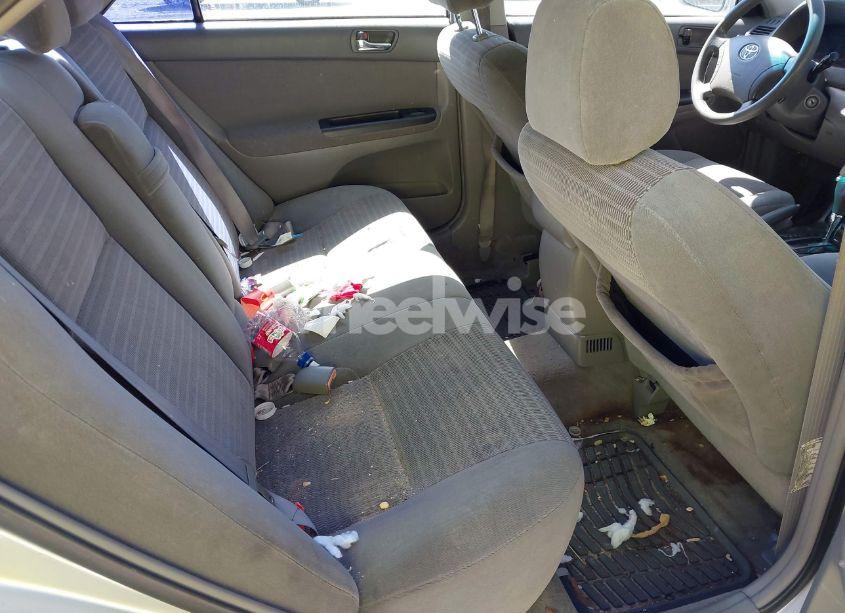 Photo 8 of 2005 Toyota Camry LE (VIN 4T1BE32K75U627087)
