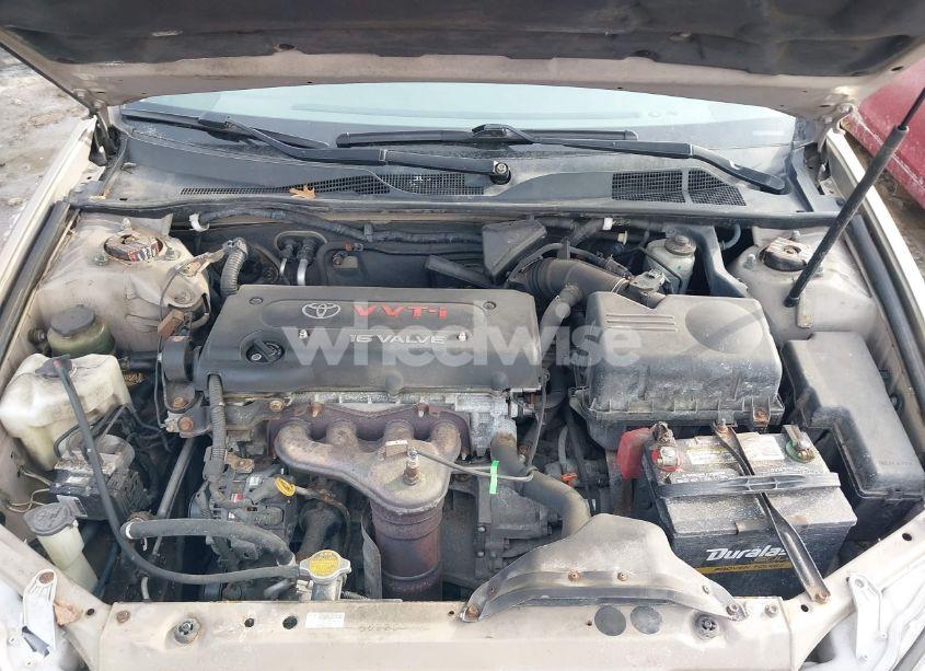 Photo 10 of 2005 Toyota Camry LE (VIN 4T1BE32K75U942486)