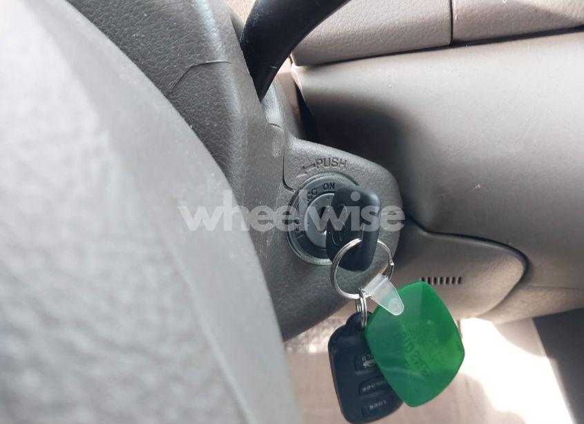 Photo 11 of 2005 Toyota Camry LE (VIN 4T1BE32K75U942486)