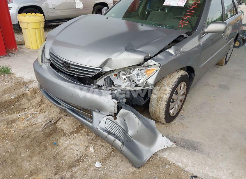 Photo 6 of 2005 Toyota Camry LE (VIN 4T1BE32K75U953925)