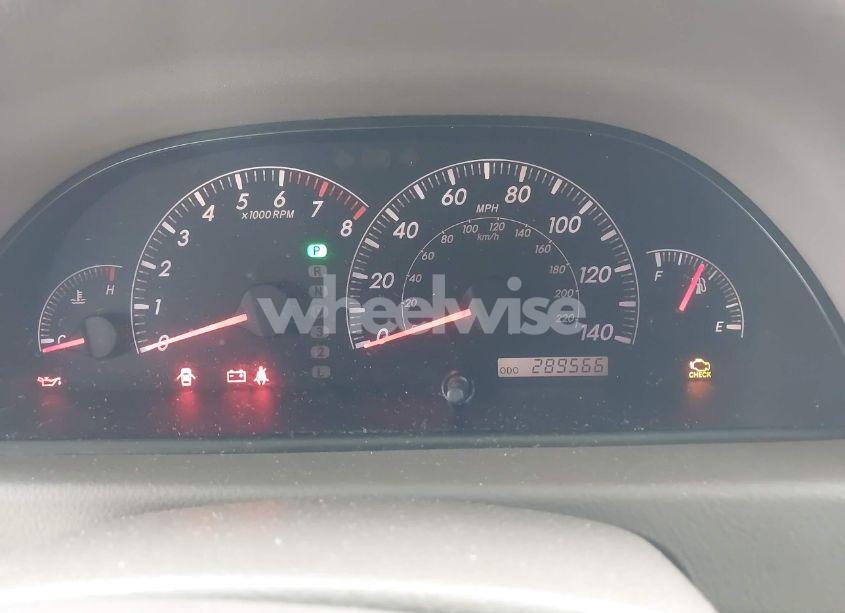 Photo 7 of 2005 Toyota Camry LE (VIN 4T1BE32K75U953925)