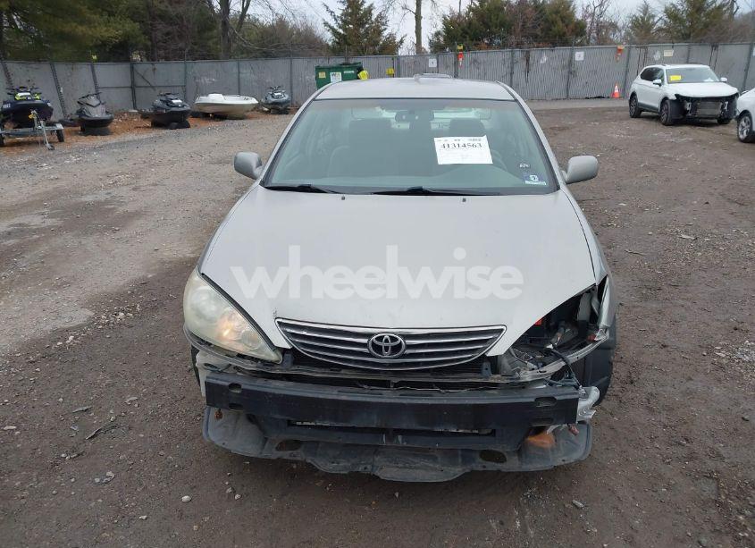 Photo 12 of 2005 Toyota Camry LE (VIN 4T1BE32K75U960759)