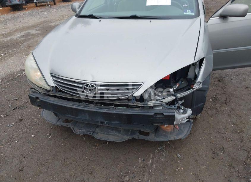 Photo 6 of 2005 Toyota Camry LE (VIN 4T1BE32K75U960759)