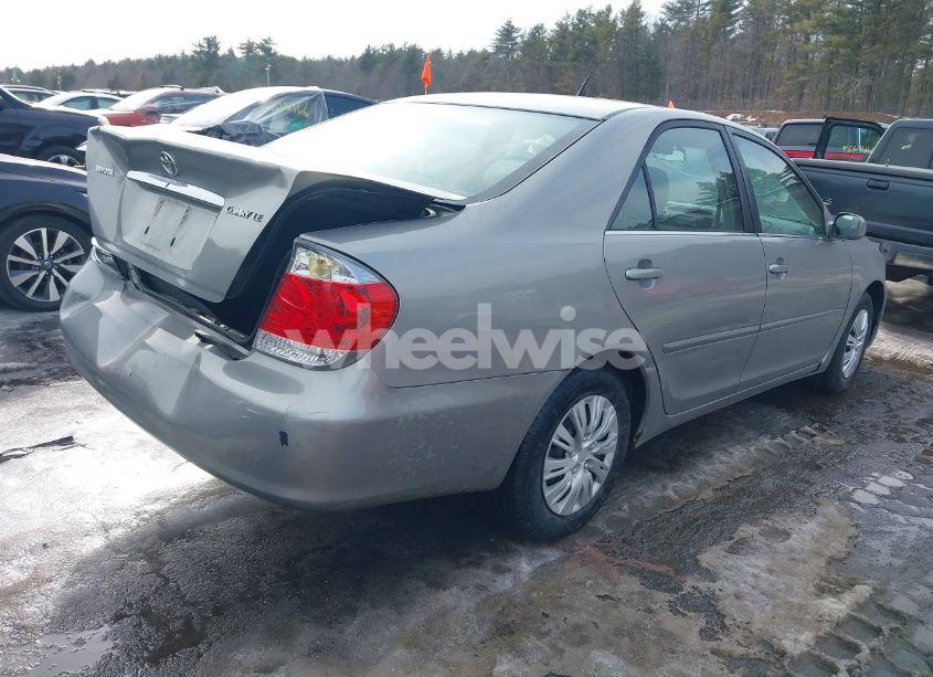 Photo 4 of 2005 Toyota Camry LE (VIN 4T1BE32K75U968585)
