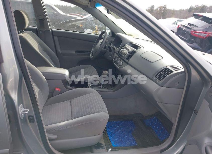 Photo 5 of 2005 Toyota Camry LE (VIN 4T1BE32K75U968585)
