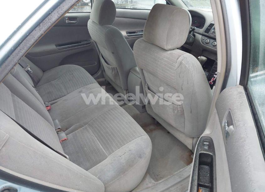 Photo 8 of 2005 Toyota Camry LE (VIN 4T1BE32K75U969333)
