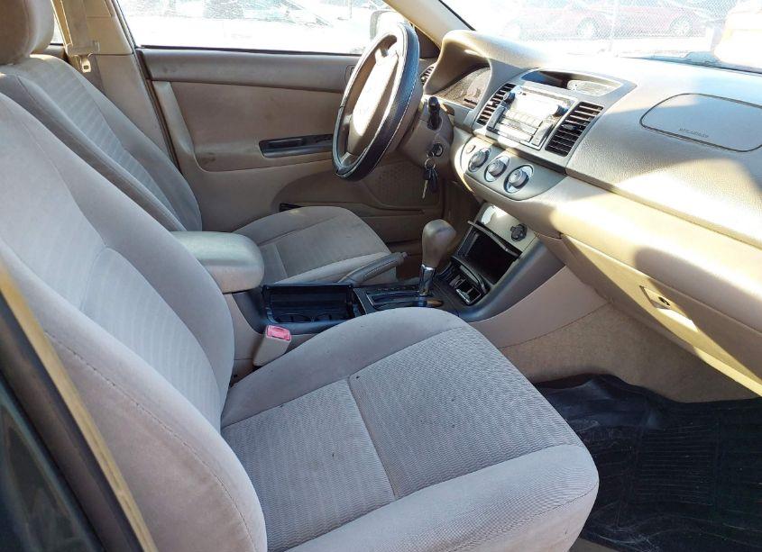 Photo 5 of 2006 Toyota Camry LE (VIN 4T1BE32K76U121227)