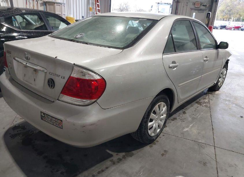 Photo 4 of 2006 Toyota Camry LE (VIN 4T1BE32K76U141686)