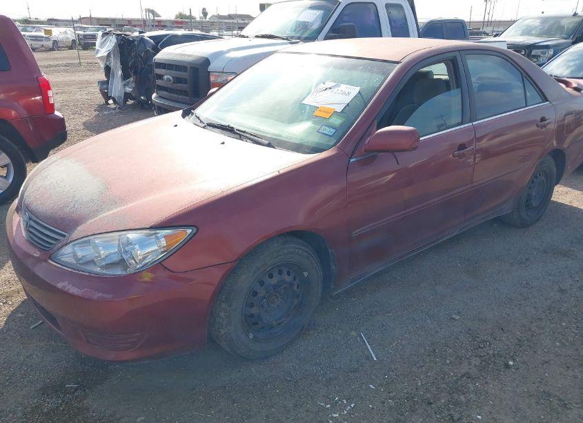 Photo 2 of 2006 Toyota Camry LE (VIN 4T1BE32K76U165051)