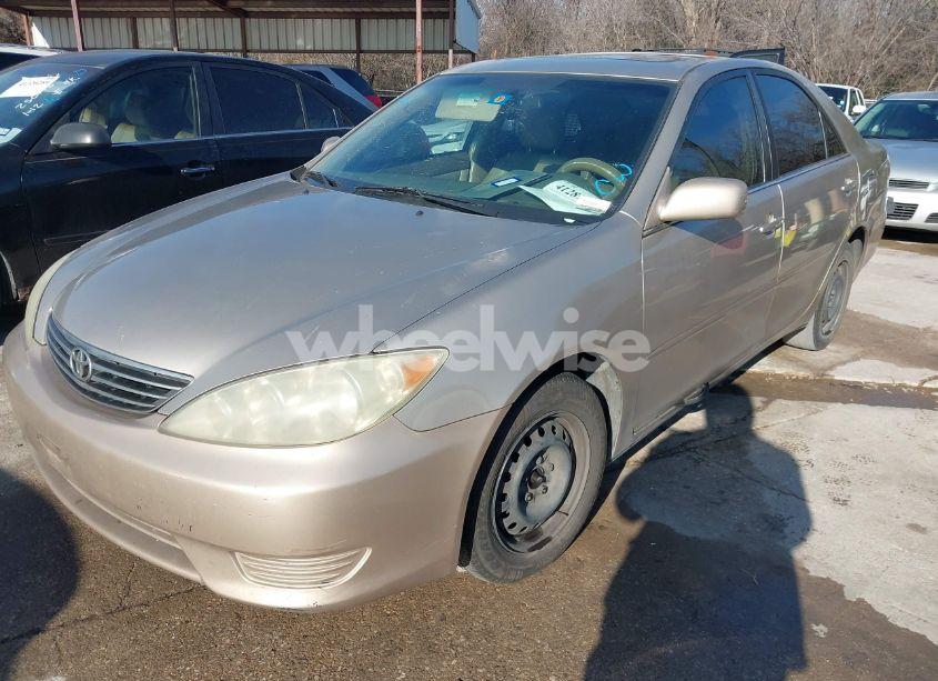 Photo 2 of 2006 Toyota Camry LE (VIN 4T1BE32K76U670507)
