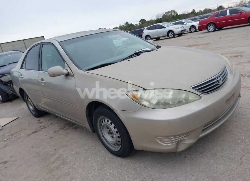 2006 Toyota Camry LE (VIN 4T1BE32K76U671964) main photo