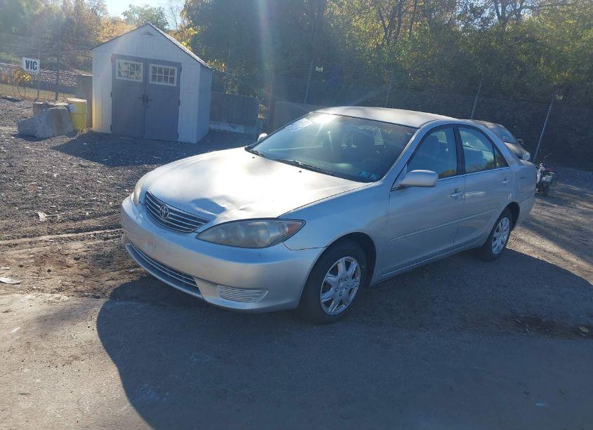 Photo 2 of 2006 Toyota Camry LE (VIN 4T1BE32K76U674542)