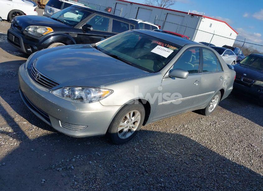 Photo 2 of 2006 Toyota Camry LE (VIN 4T1BE32K76U681684)