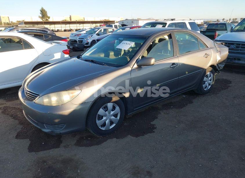 Photo 2 of 2006 Toyota Camry LE (VIN 4T1BE32K76U687906)