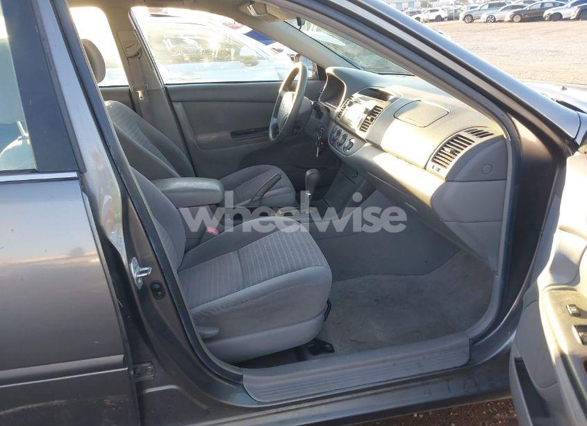 Photo 5 of 2006 Toyota Camry LE (VIN 4T1BE32K76U687906)