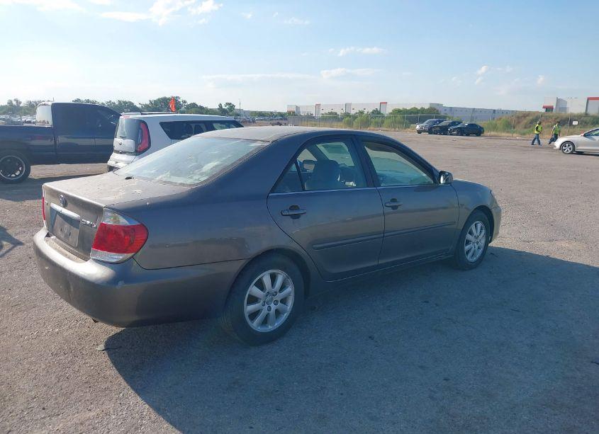Photo 4 of 2006 Toyota Camry LE (VIN 4T1BE32K76U715588)