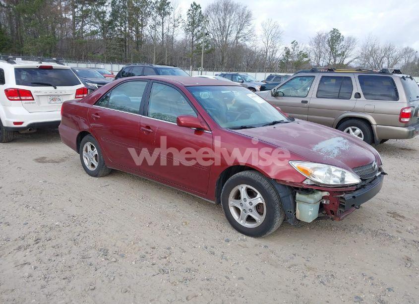 2002 Toyota Camry LE/XLE/SE (VIN 4T1BE32K82U005531) main photo