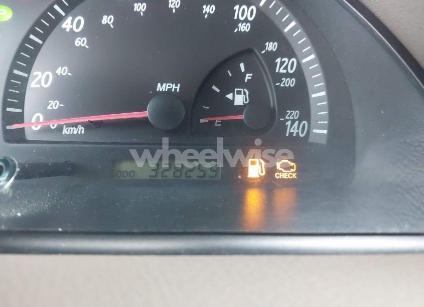 Photo 16 of 2002 Toyota Camry LE/XLE/SE (VIN 4T1BE32K82U005531)