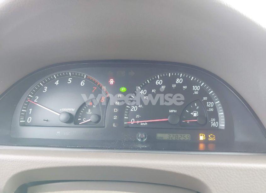 Photo 7 of 2002 Toyota Camry LE/XLE/SE (VIN 4T1BE32K82U005531)