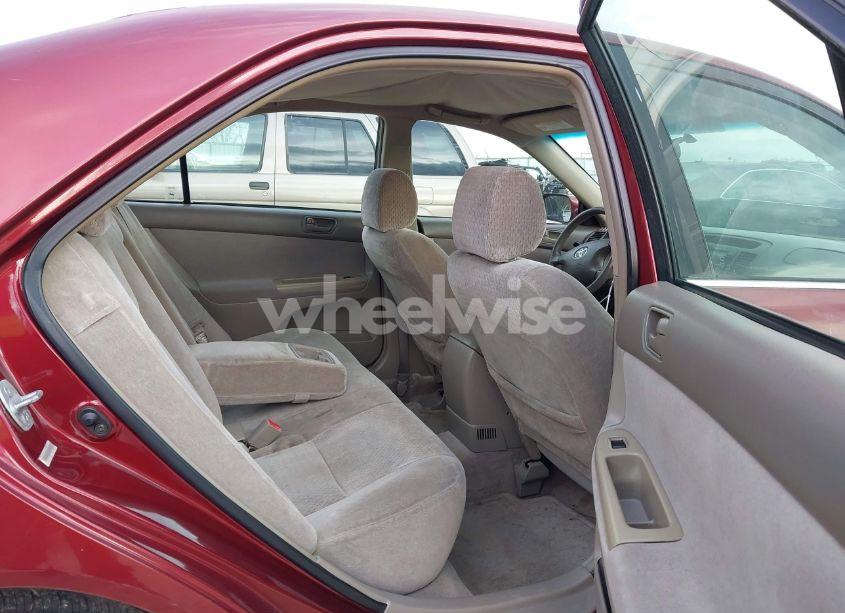 Photo 8 of 2002 Toyota Camry LE/XLE/SE (VIN 4T1BE32K82U005531)