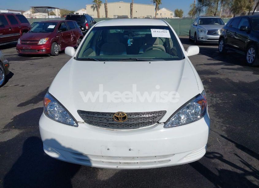 Photo 6 of 2002 Toyota Camry XLE (VIN 4T1BE32K82U062148)