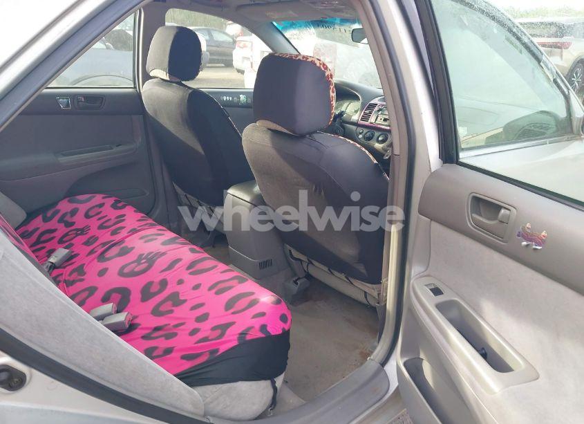 Photo 8 of 2002 Toyota Camry LE (VIN 4T1BE32K82U104088)